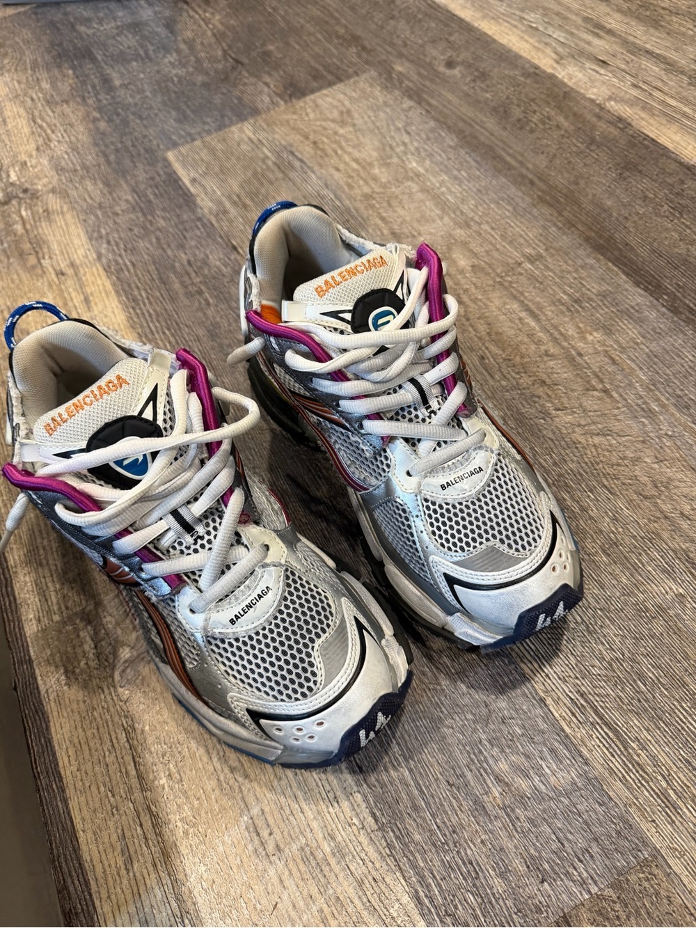BALENCIAGA RUNNER SNEAKERS SIZE 41
